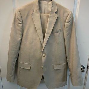 2 piece slim fit suit. (Tan)